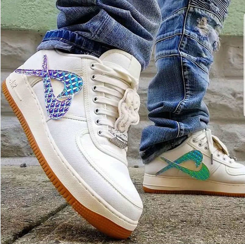 Travis Scott Nike Air Force 1 Low Sail On Feet Release Date For Sale Aq4211 101 (3) - www.newkick.vip